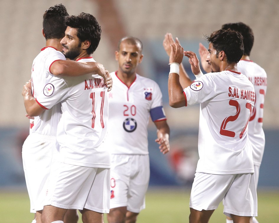 u0644u0627u0639u0628u0648 u0627u0644u0643u0648u064au062a u064au062du062au0641u0644u0648u0646 u0645u0639 u0639u0644u064a u0627u0644u0643u0646u062fu0631u064a u0628u0639u062f u062au0633u062cu064au0644 u0647u062fu0641u0647 (u0627u0644u0623u0632u0631u0642 u062fu0648u062a u0643u0648u0645)