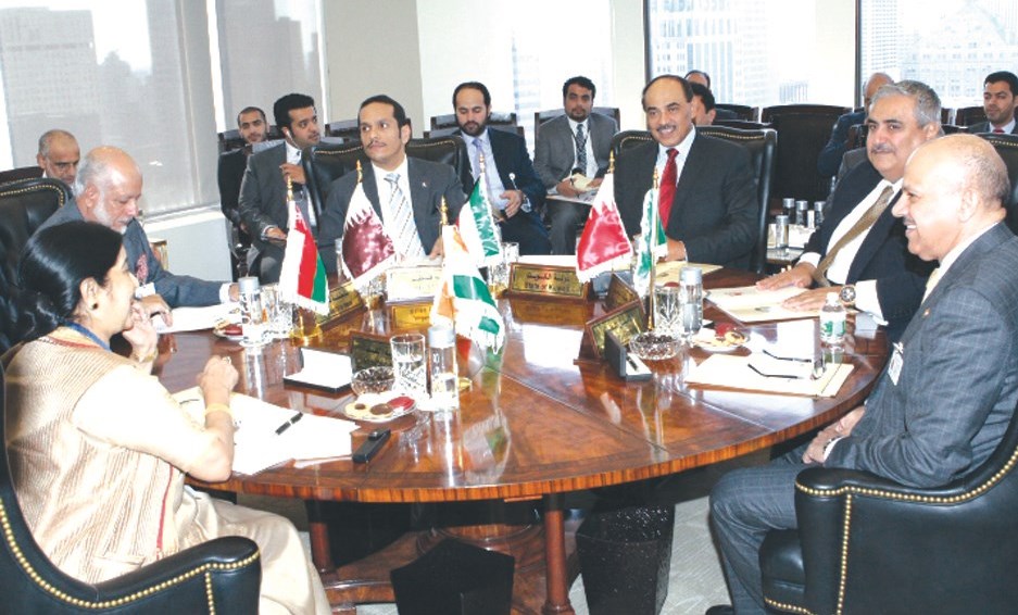 u0627u0644u062eu0627u0644u062f u0645u062au0631u0626u0633u0627u064b u0648u0641u062f u0648u0632u0631u0627u0621 u0627u0644u062eu0627u0631u062cu064au0629 u0627u0644u062eu0644u064au062cu064au064au0646 u0645u0639 u0648u0632u064au0631 u062eu0627u0631u062cu064au0629 u0627u0644u0647u0646u062f