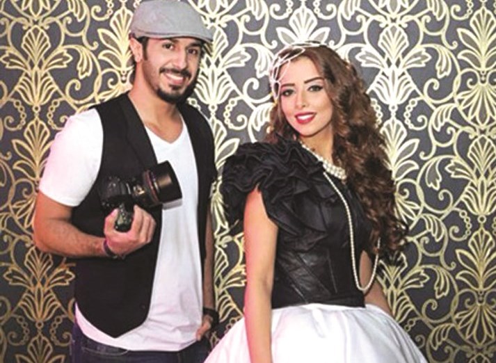 مع بلقيس خلال تصوير أغنية «مجنون»