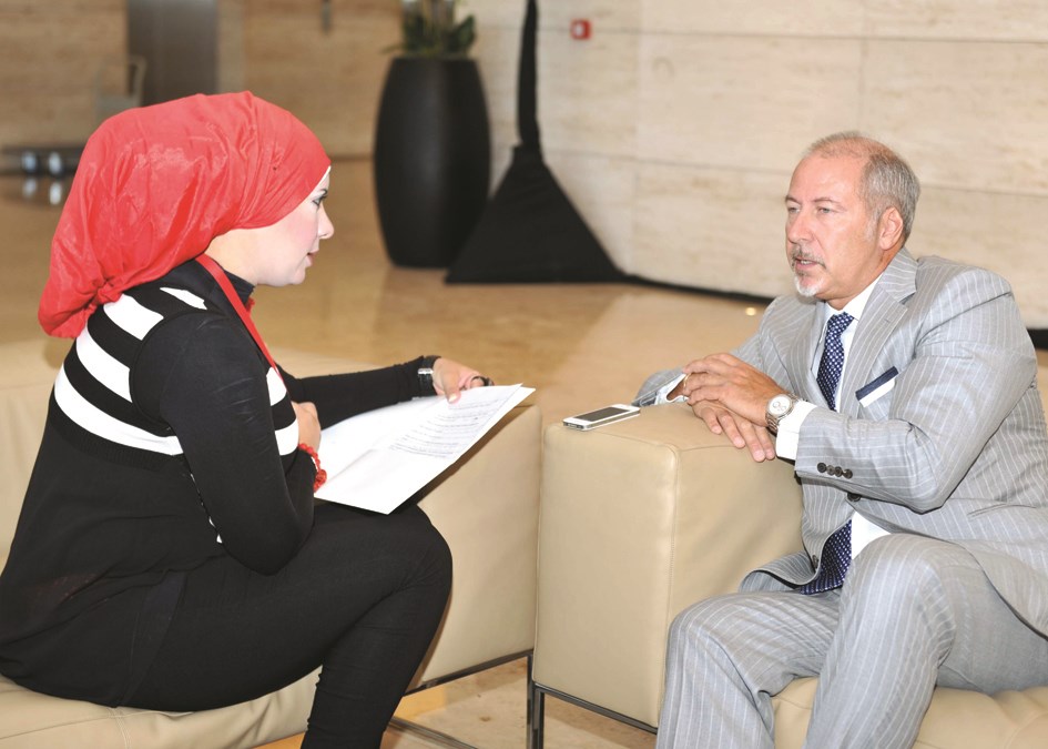 ... ومتحدثاً للزميلة رشا فكري