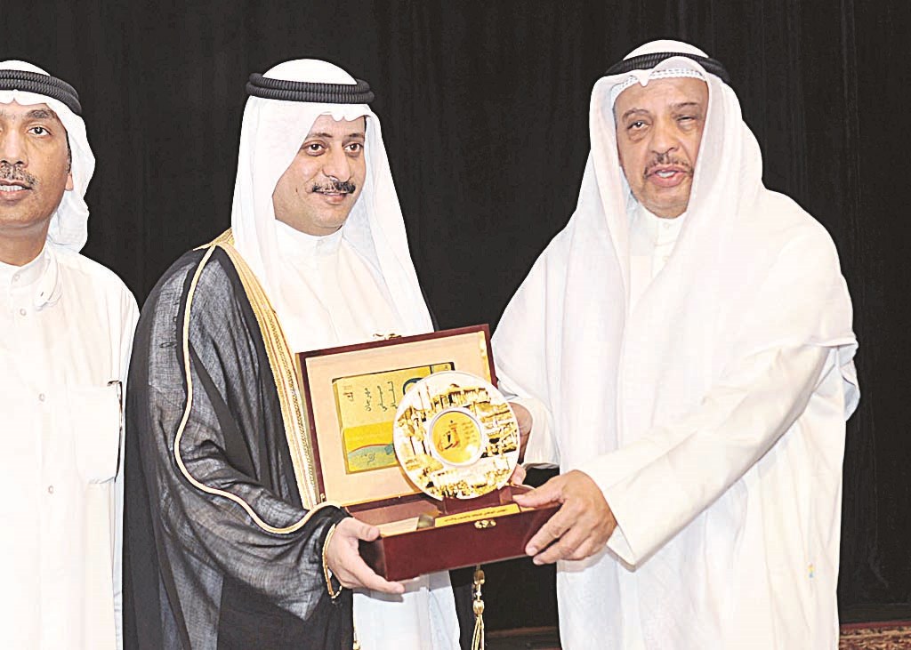 تكريم عبدالله البقشي