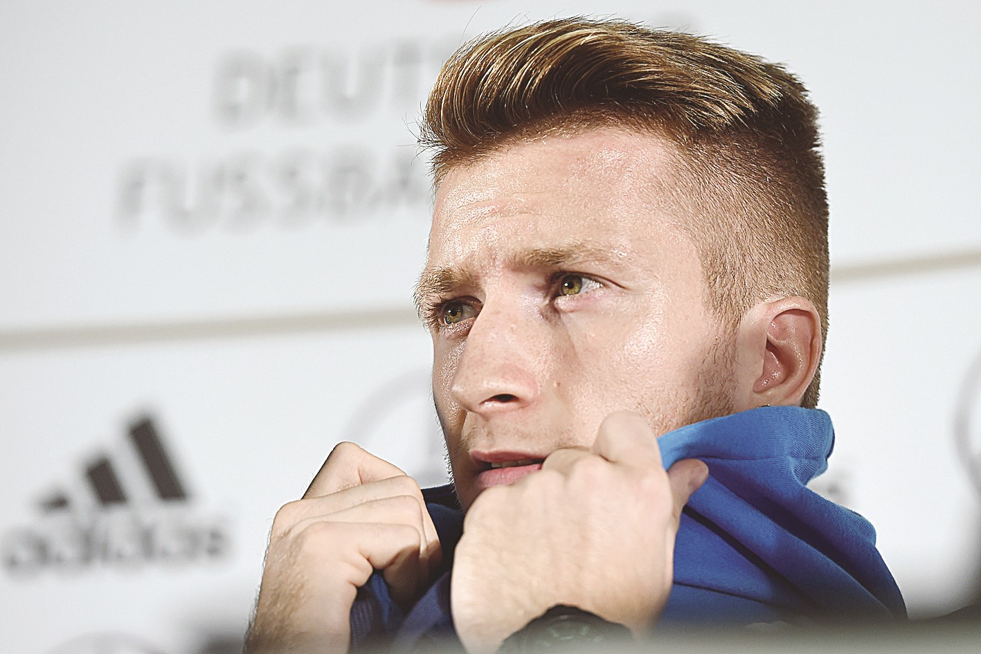 ماركو رويس خلال المؤتمر الصحافي الذي سبق مباراة منتخب ألمانيا أمام اسكتلندا (اف ب)