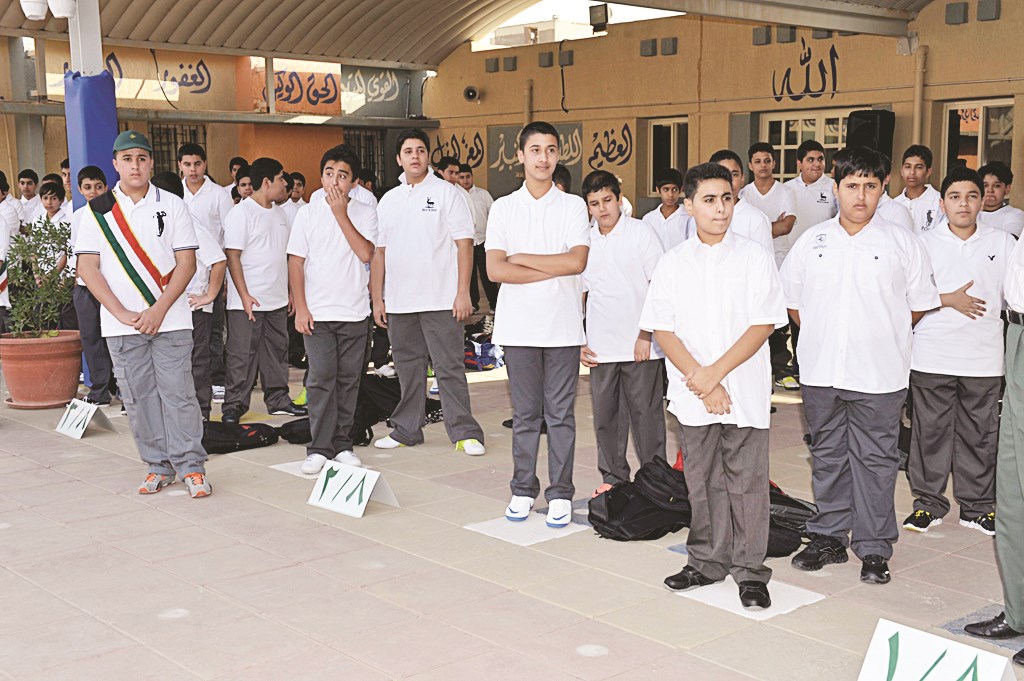 ... وطلبة الكويت حديثا