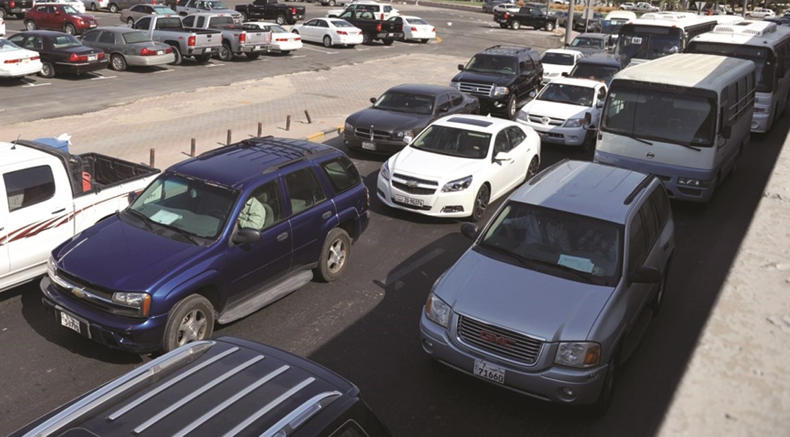 u0634u0644u0644 u0645u0631u0648u0631u064a (u062au0635u0648u064au0631 u0646u0648u0631 u0647u0646u062fu0627u0648u064a)