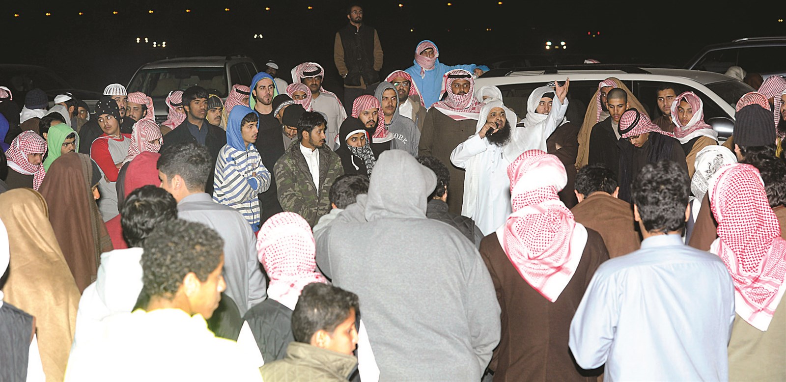 u0631u062cu0644 u062fu064au0646 u064au062fu0639u0648 u0627u0644u0634u0628u0627u0628 u0627u0644u0649 u062au062cu0646u0628 u0627u0644u0627u0633u062au0639u0631u0627u0636 u0628u0633u064au0627u0631u0627u062au0647u0645 u062du062au0649 u0644u0627 u064au0639u0631u0636u0648u0627 u062du064au0627u062au0647u0645 u0644u0644u062eu0637u0631     (u062au0635u0648u064au0631 u0646u0627u064au0641 u0627u0644u0639u0642u0644u0629)