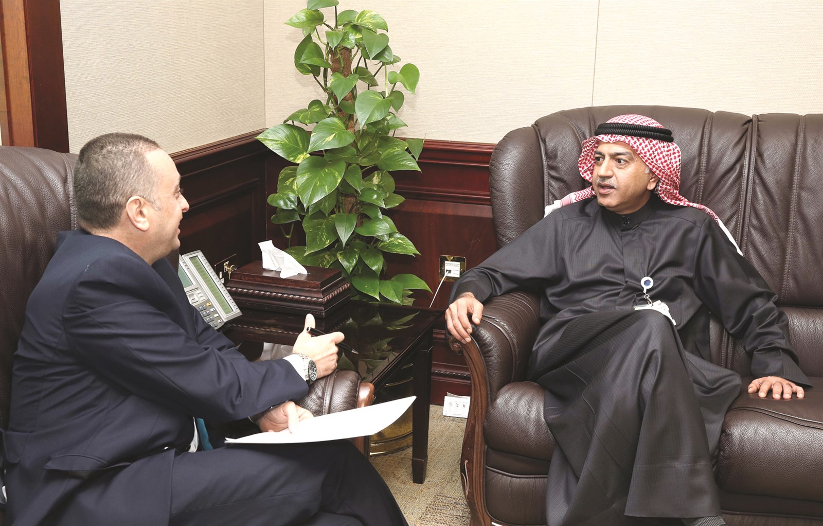 هاشم متحدثاً للزميل إيهاب حشيش