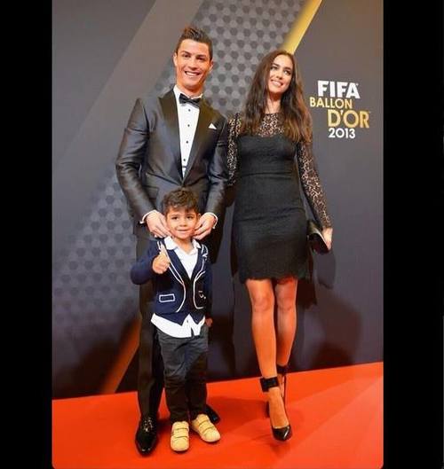 u0631u0648u0646u0627u0644u062fu0648 u0648u0632u0648u062cu062au0647 u0648u0627u0628u0646u0647