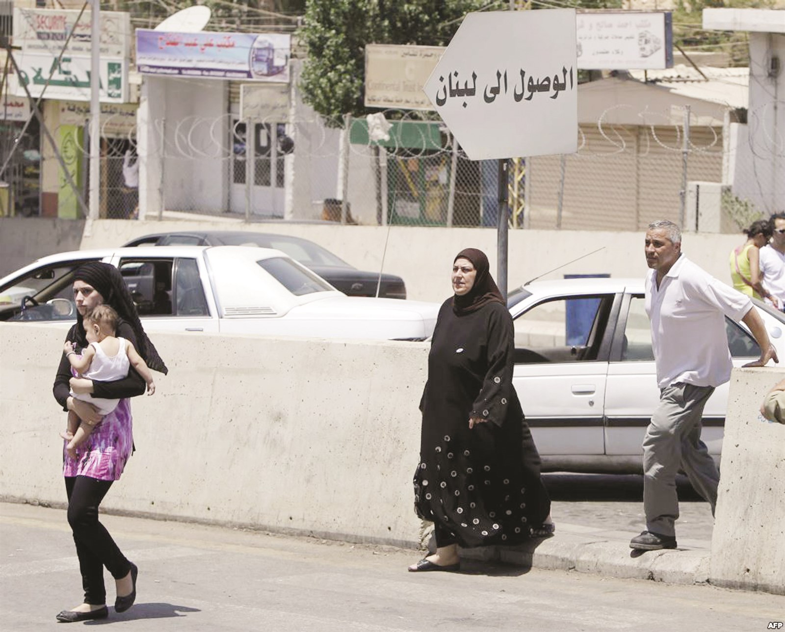 دخول السوريين إلى لبنان بـ... «تأشيرة»