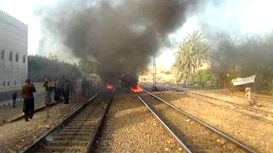 u062fu062eu0627u0646 u064au062au0635u0627u0639u062f u0627u062bu0631 u0627u0646u0641u062cu0627u0631 u0639u0628u0648u0629 u0646u0627u0633u0641u0629 u0641u064a u0633u0643u0629 u0642u0637u0627u0631 u0627u0644u0633u0648u064au0633 - u0627u0644u0627u0633u0645u0627u0639u064au0644u064au0629