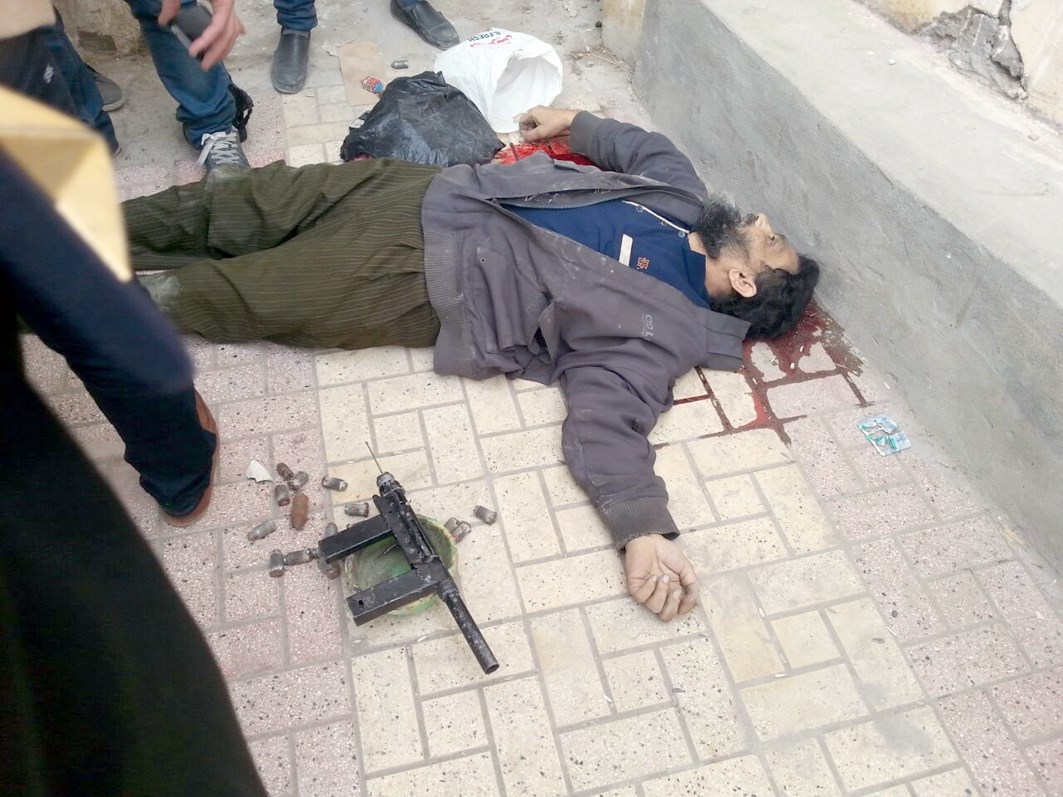 u062cu062bu0629 u0645u0633u0644u0651u062d u0643u0627u0646 u064au062du0645u0644 u0628u0646u062fu0642u064au0629 u0622u0644u064au0629 u0628u0639u062f u0645u0642u062au0644u0647 u0641u064a u0627u0644u0627u0633u0643u0646u062fu0631u064au0629 (u062eu0627u0635 - u00abu0627u0644u0631u0627u064au00bb)