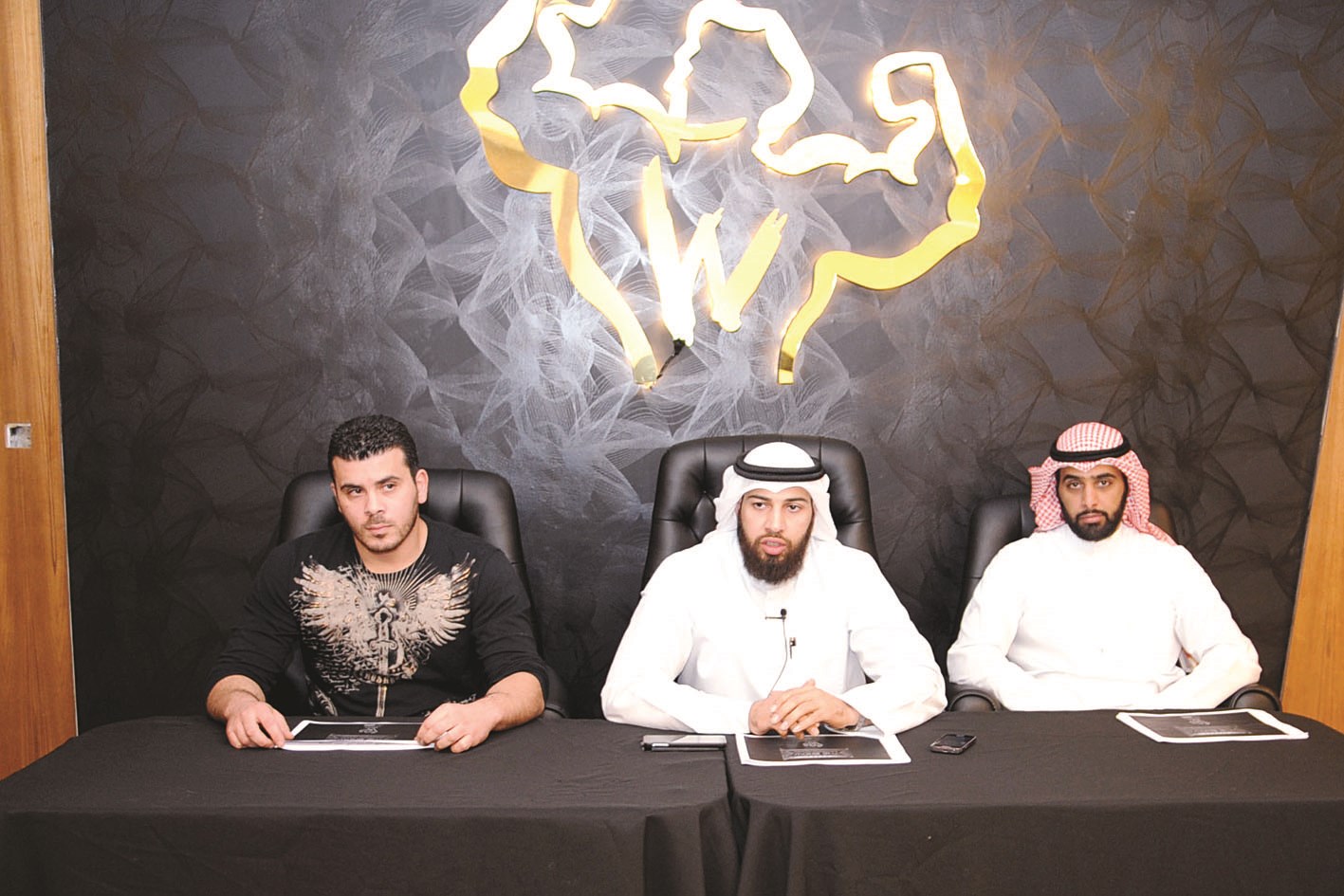 u0639u0627u062fu0644 u0648u0627u0648u0627u0646 u0645u062au062du062fu062bu0627u064b u0641u064a u0627u0644u0645u0624u062au0645u0631 u0627u0644u0635u062du0627u0641u064a (u062au0635u0648u064au0631 u0643u0631u0645 u0630u064au0627u0628)