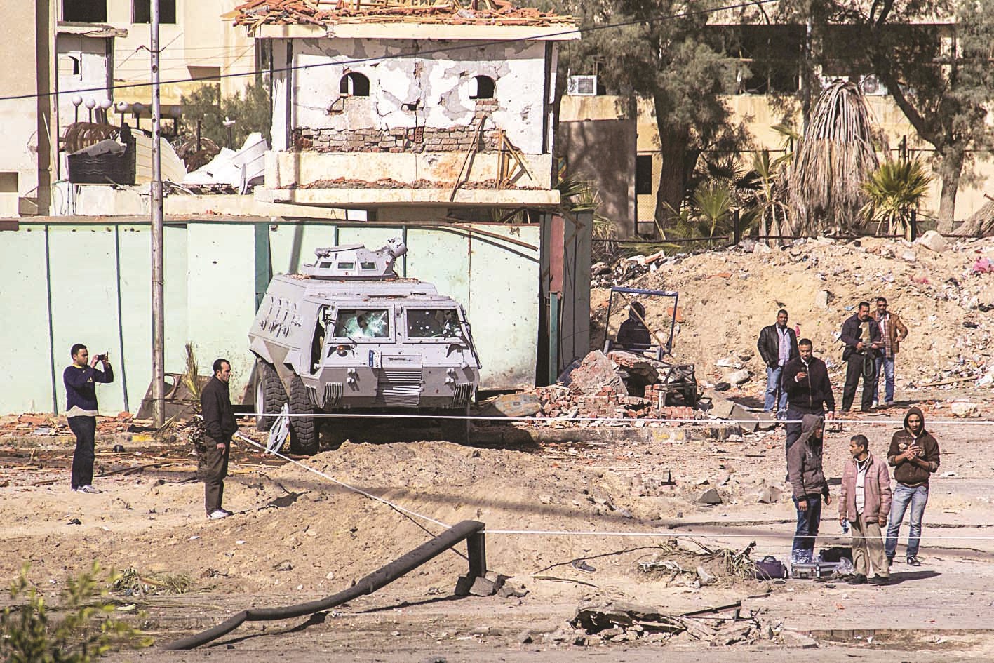 u062cu0646u0648u062f u0645u0635u0631u064au0648u0646 u064au0639u0627u064au0646u0648u0646 u0627u0644u0623u0636u0631u0627u0631 u0641u064a u0623u062du062f u0627u0644u0645u0648u0627u0642u0639 u0627u0644u0645u0633u062au0647u062fu0641u0629 u0641u064a u0627u0644u0639u0631u064au0634 (u062f u0628 u0623)