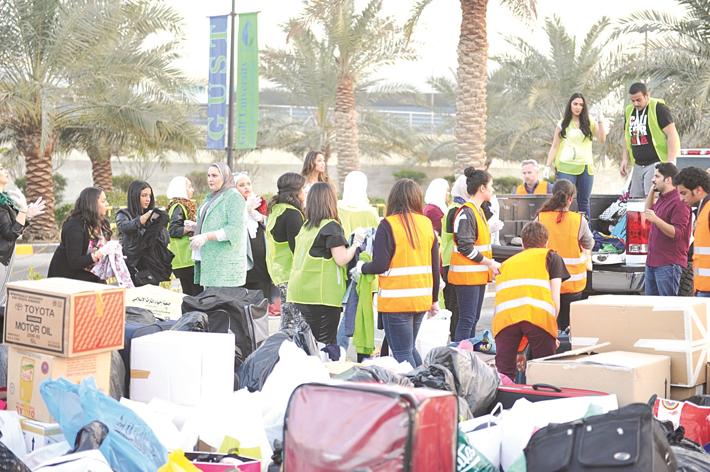 ساحة الجامعة جمعت أهل الخير