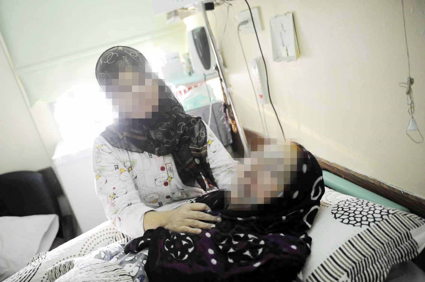 مسنّة تُركت برعاية خادمة في المستشفى