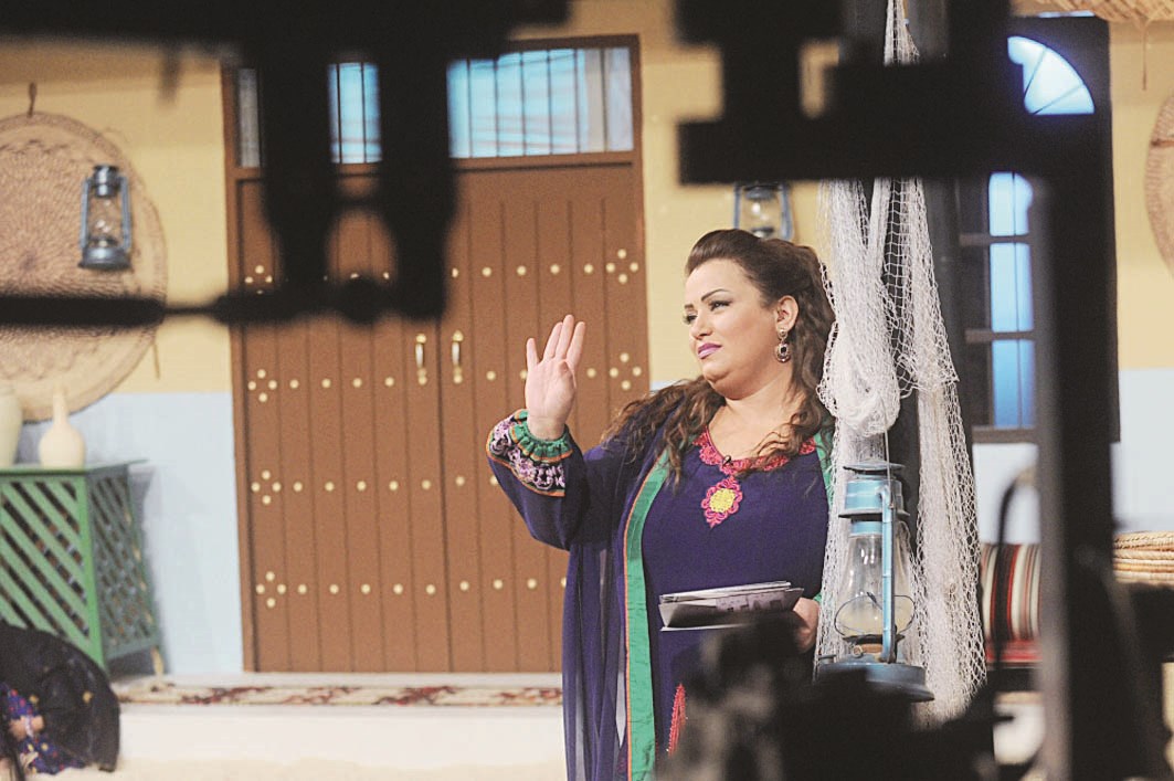 وأثناء تقديمها