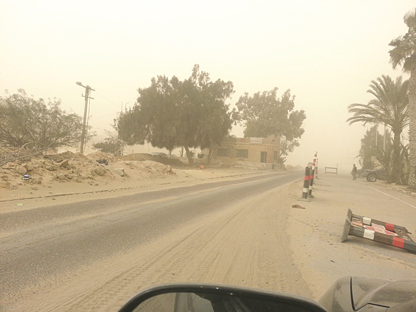 u0639u0627u0635u0641u0629 u062au0631u0627u0628u064au0629 u0623u063au0644u0642u062a u0627u0644u0637u0631u0642 u0641u064a u0645u0637u0631u0648u062d