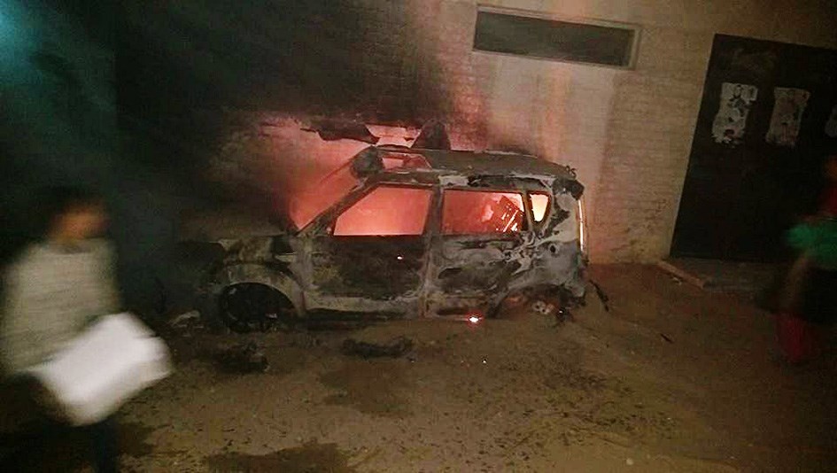 u0633u064au0627u0631u0629 u0644u0642u064au0627u062fu064a u0641u064a u00abu0627u0644u0646u0648u0631u00bb u062au062du062au0631u0642 u0625u062bu0631 u0647u062cu0648u0645 u0641u064a u0633u064au0646u0627u0621 (u062eu0627u0635 - u00abu0627u0644u0631u0627u064au00bb)