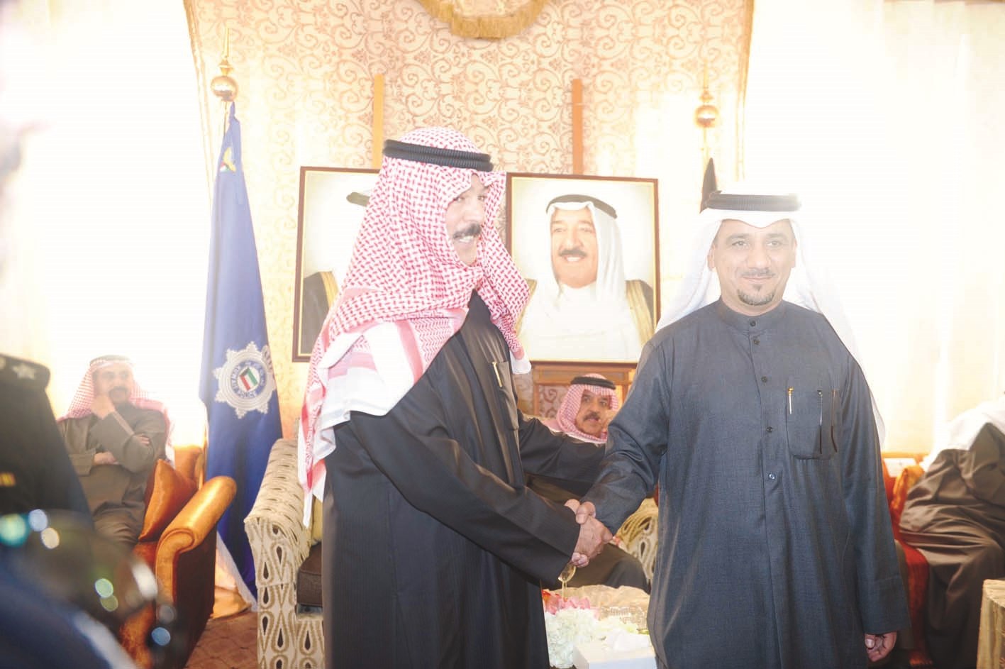 الوزير الخالد مرحباً بالزميل منصور الشمري