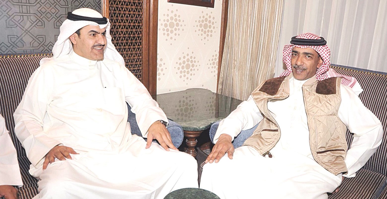 u0639u0628u062f u0627u0644u0644u0647 u0643u0627u064au062f u0641u064a u0635u0648u0631u0629 u0623u0631u0634u064au0641u064au0629 u0645u0639 u0631u0626u064au0633 u0627u0644u0627u062au062du0627u062f u0627u0644u0639u0631u0628u064a u0644u0644u0637u0627u0626u0631u0629 u0627u0644u0634u064au062e u0639u0644u064a u0627u0644u062eu0644u064au0641u0629