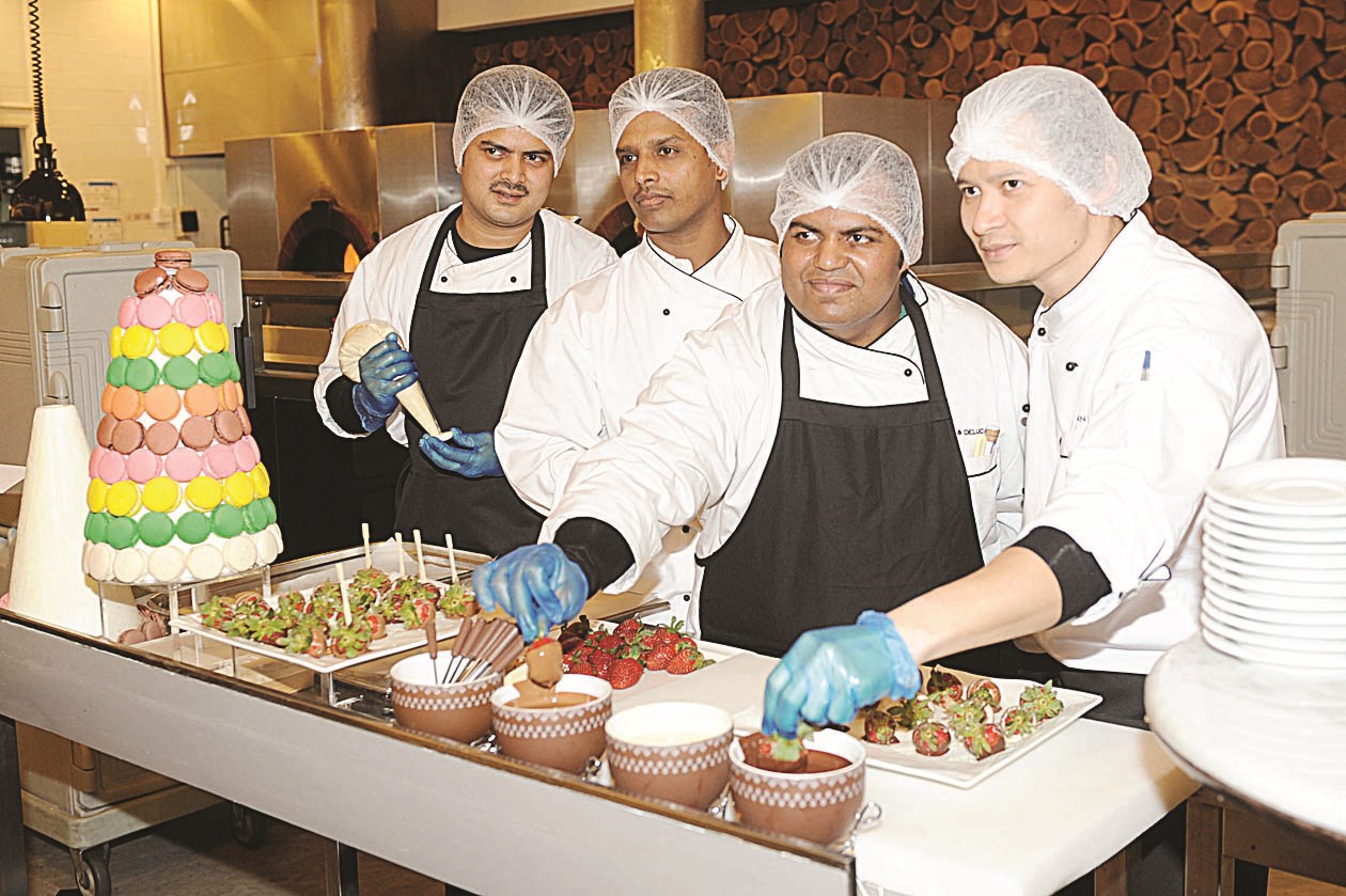 صناعة أشهى أصناف الحلوى