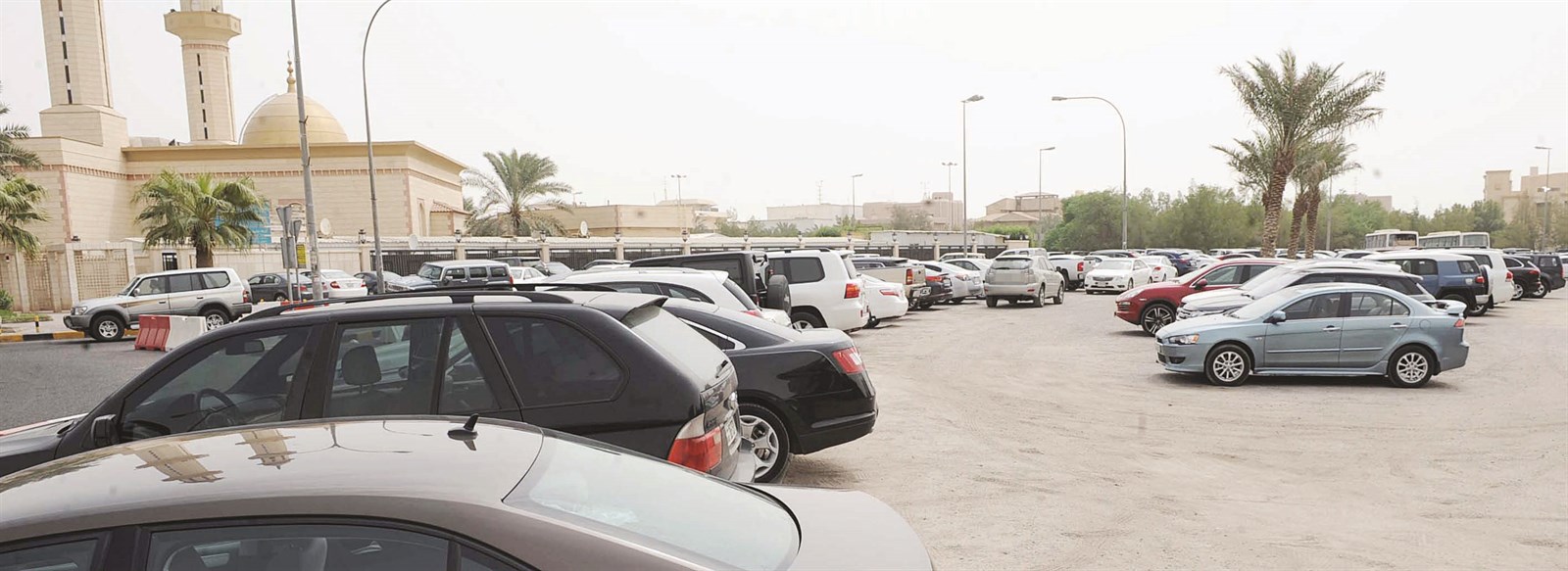 استغلال موقف المسجد