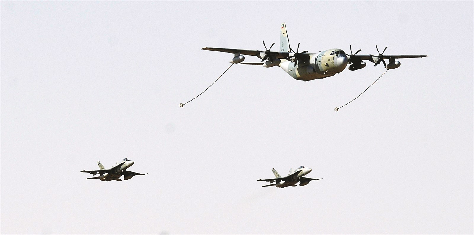 تزويد الطائرات بالوقود جواً