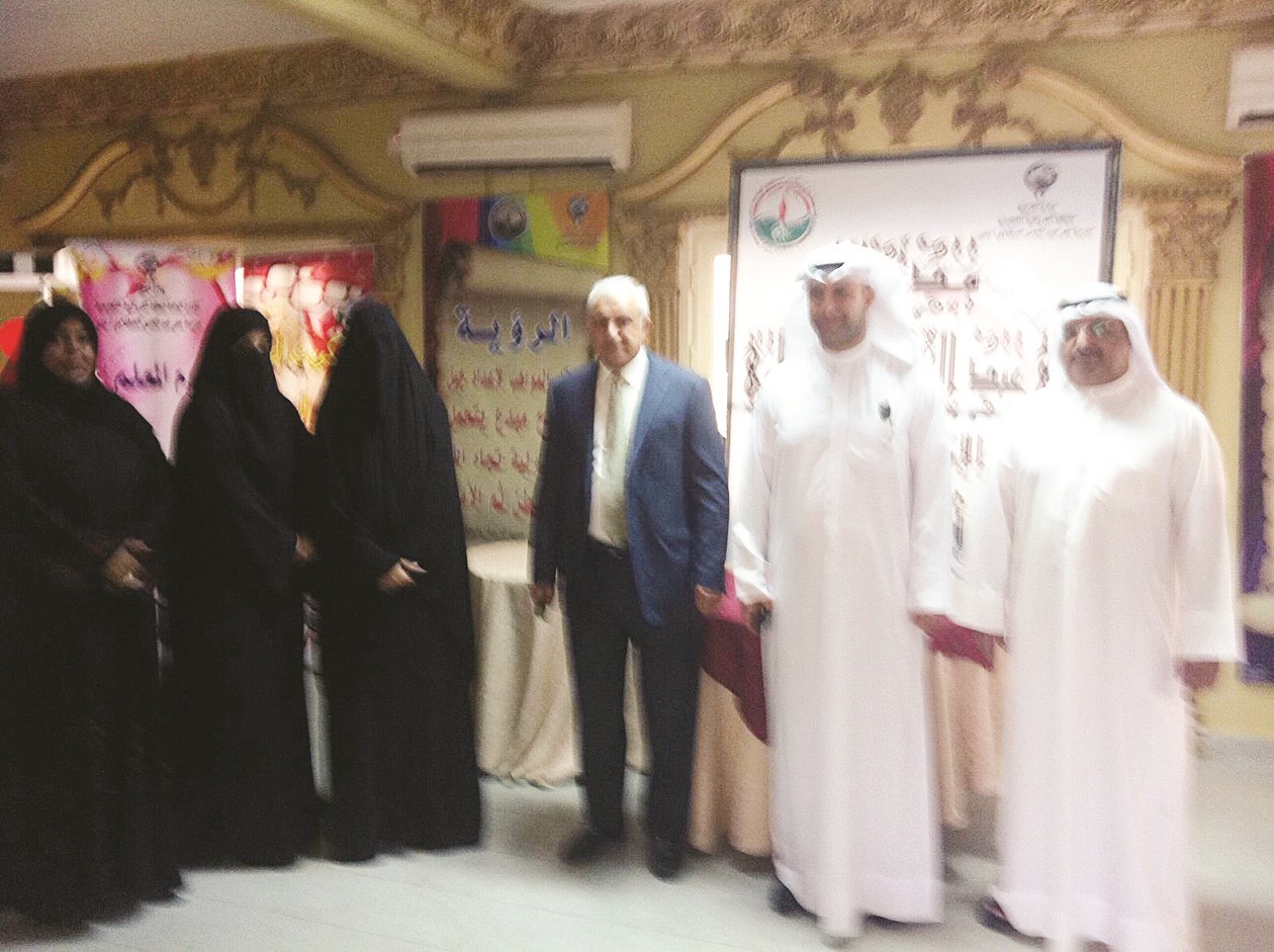 u0627u0644u0648u0632u064au0631 u0627u0644u0639u064au0633u0649 u0641u064a u0645u0631u0633u0645 u0645u062fu0631u0633u0629 u0627u0644u0635u0642u0644u0627u0648u064a u0627u0644u0630u064a u062au0639u0631u0636 u0644u062du0631u064au0642