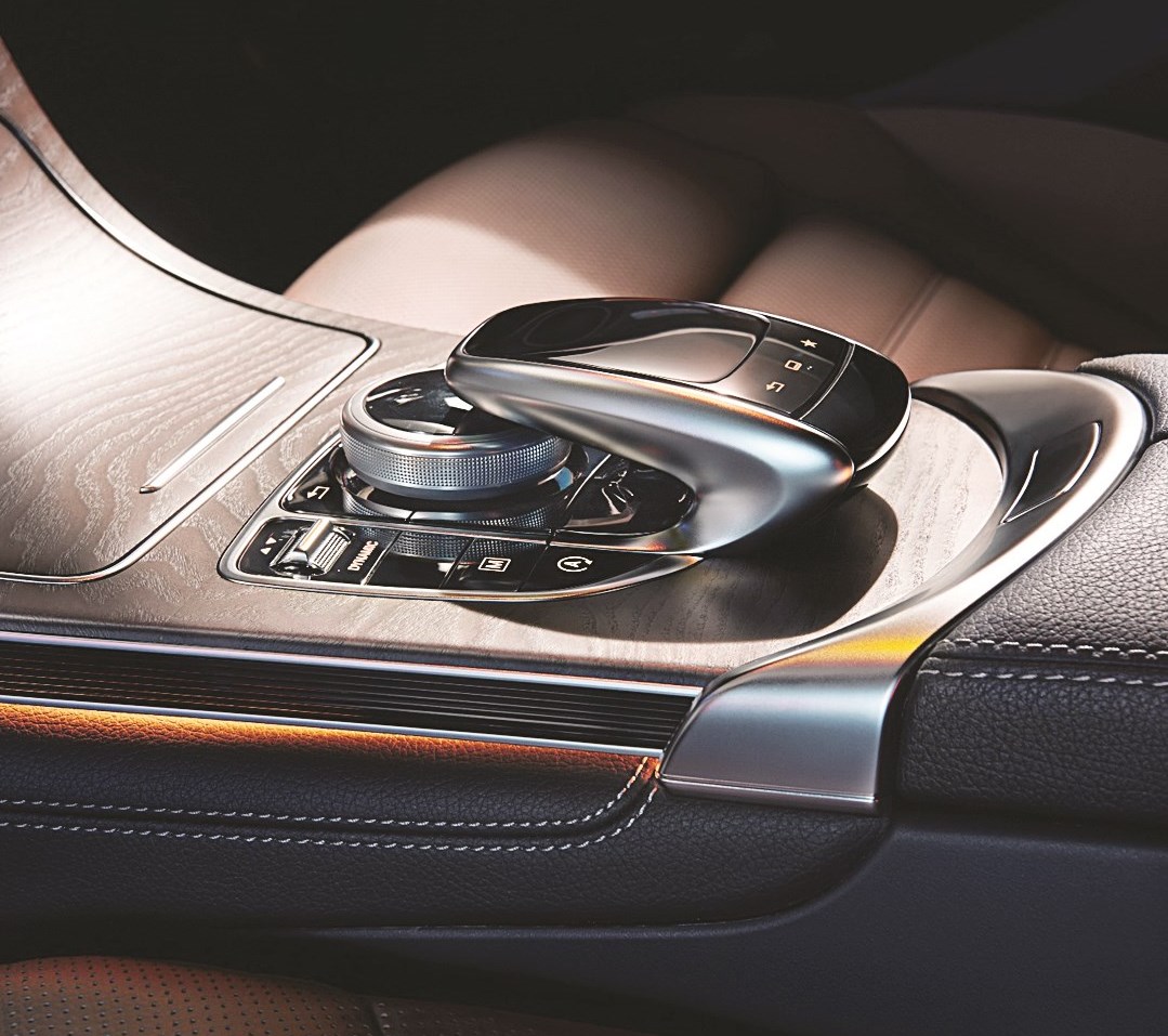 عناية بأدق التفاصيل