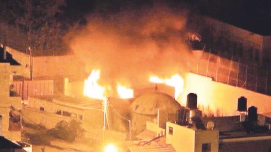 u0635u0648u0631u0629 u062au0646u0627u0642u0644u062au0647u0627 u0645u0648u0627u0642u0639 u0625u0644u0643u062au0631u0648u0646u064au0629 u0644u0640 u00abu0642u0628u0631 u064au0648u0633u0641u00bb u0648u0647u0648 u064au062du062au0631u0642