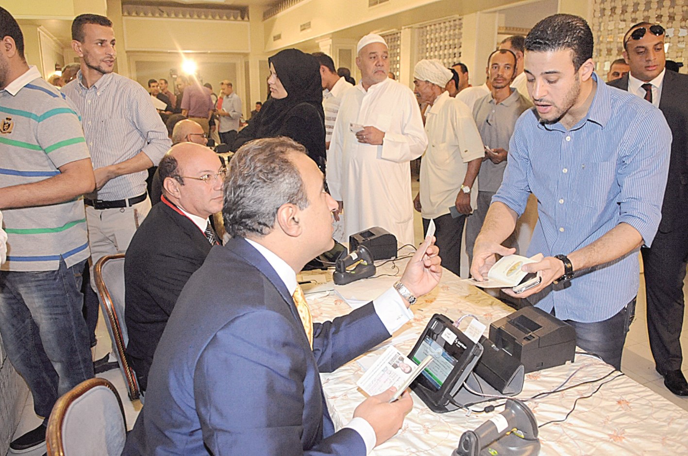 u062au062fu0642u064au0642 u0628u064au0627u0646u0627u062a u0623u062du062f u0627u0644u0646u0627u062eu0628u064au0646  (u062au0635u0648u064au0631 u0643u0631u0645 u0630u064au0627u0628)