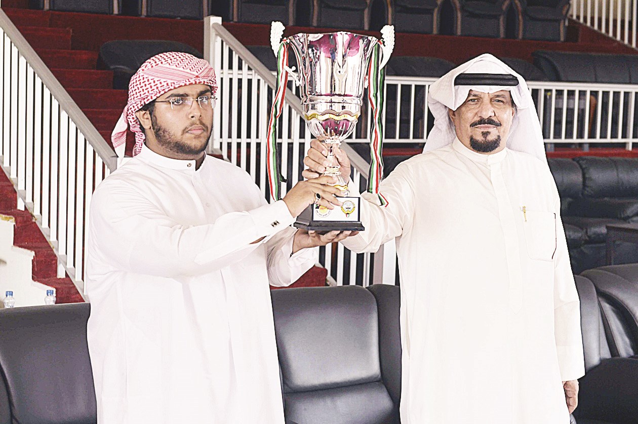 u0627u0644u0641u0631u0645u0627u0648u064a u064au0633u0644u0651u0645 u0627u0644u0643u0623u0633 u0625u0644u0649 u062du0645u062f u0627u0644u0645u0631u064a