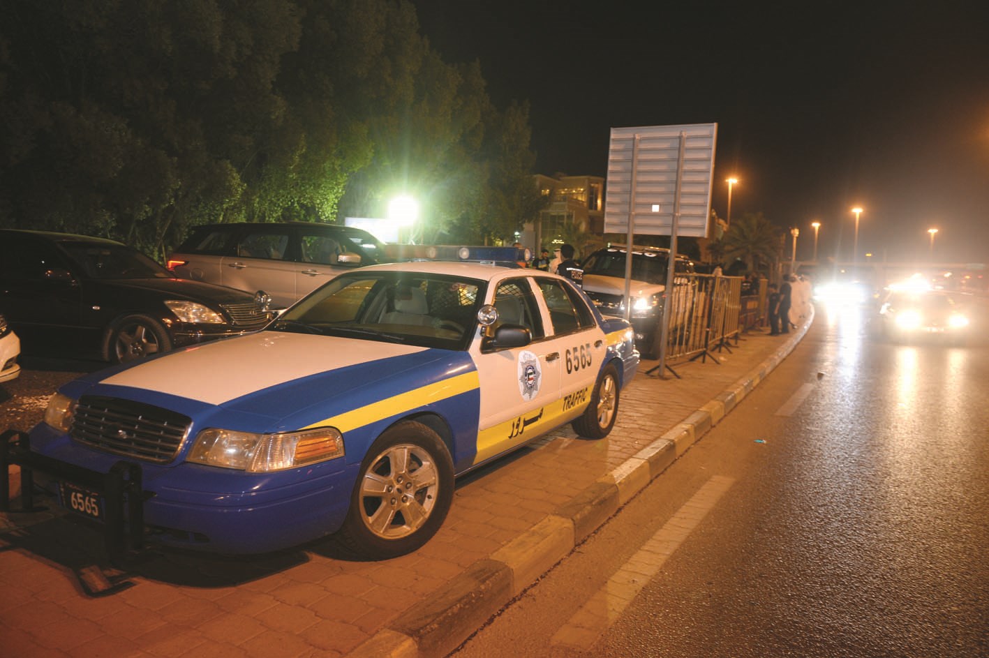 انتشار لدوريات المرور (تصوير أسعد عبدالله)