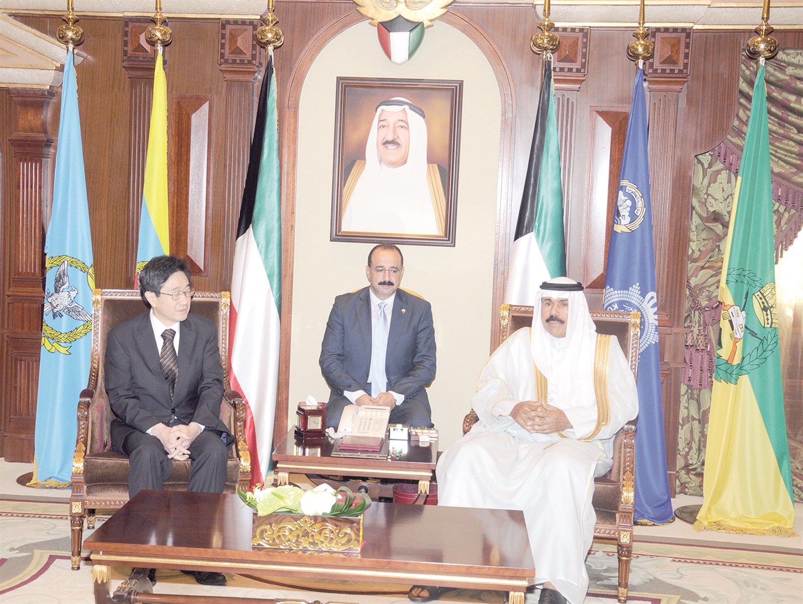 ... ومستقبلاً سفير اليابان