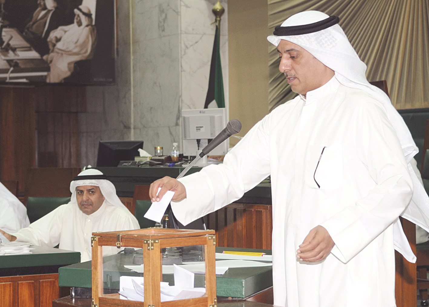 ... u0648u064au062fu0644u064a u0628u0635u0648u062au0647 u0641u064a u0627u0646u062au062eu0627u0628u0627u062a u0627u0644u0644u062cu0627u0646  (u062au0635u0648u064au0631 u0643u0631u0645 u0630u064au0627u0628)