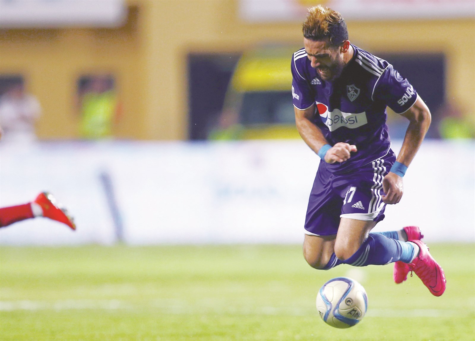 u0628u0627u0633u0645 u0645u0631u0633u064a u0644u0627u0639u0628 u0627u0644u0632u0645u0627u0644u0643 (u0627 u0641 u0628)