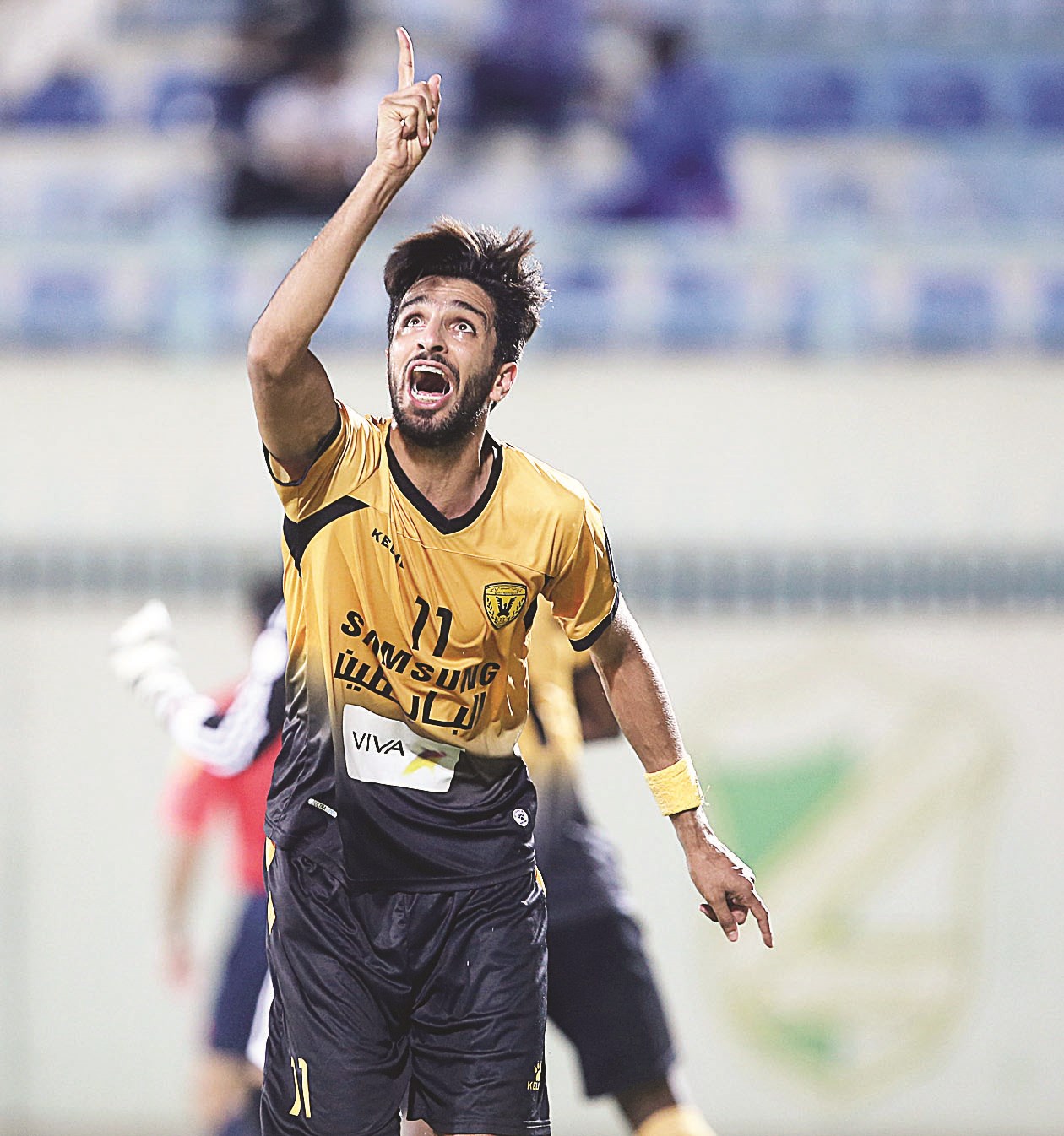 u0623u0648u062cu0647 u062au0634u0627u0628u0647 u00abu0634u062eu0635u064au0629u00bb u0628u064au0646 u0633u0642u0631u0627u0637 u0648u0627u0644u0623u0646u0635u0627u0631u064a (u0627u0644u0623u0632u0631u0642 u062fu0648u062a u0643u0648u0645)