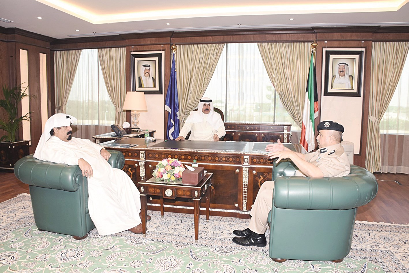 u0627u0644u062eu0627u0644u062f u0641u064a u0645u0643u062au0628 u0627u0644u0641u0647u062f u0628u062du0636u0648u0631 u0627u0644u062eu0644u064au0641u0629