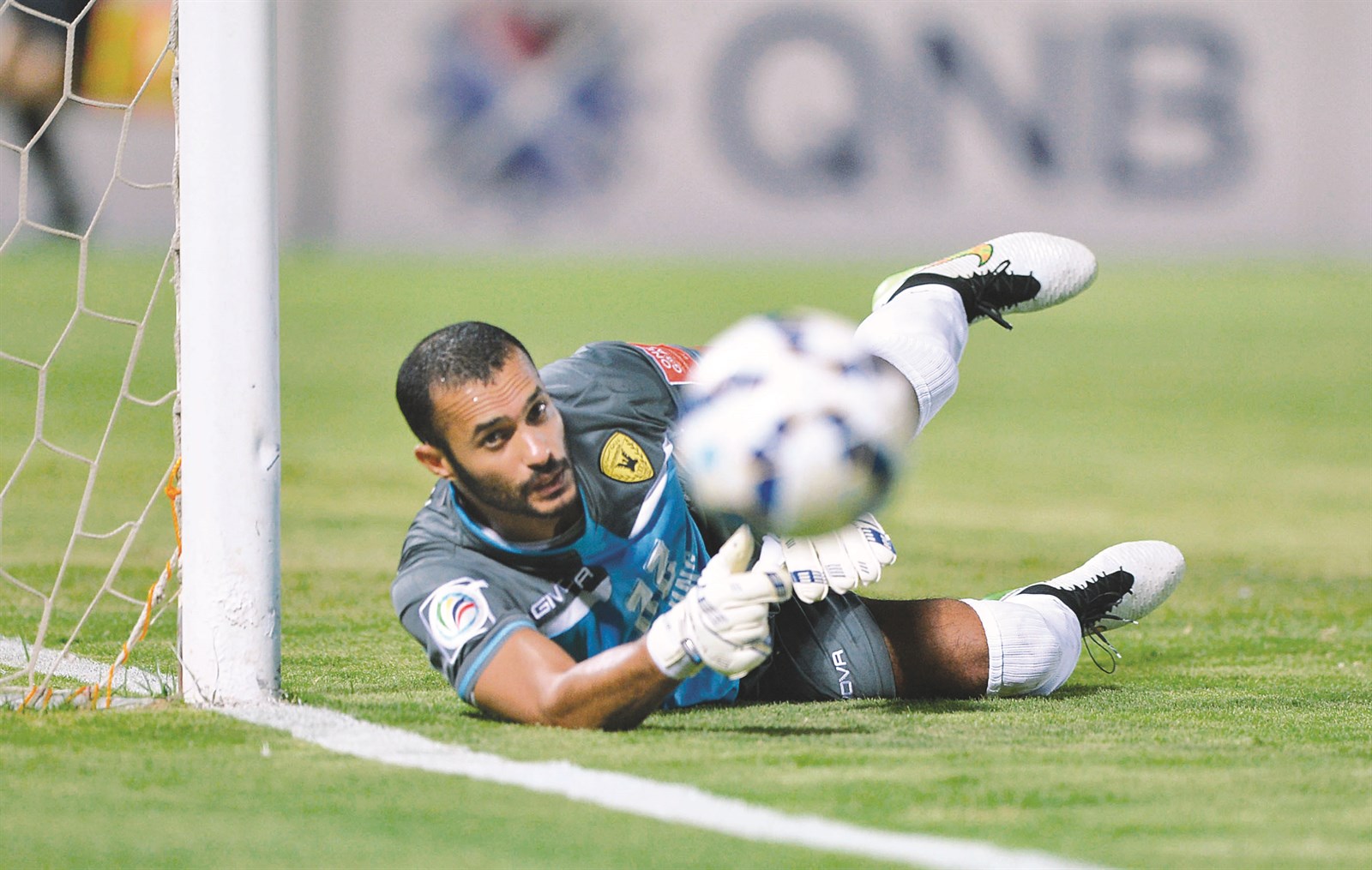 u0646u0648u0627u0641 u0627u0644u062eu0627u0644u062fu064a... u0625u0644u0649 u0623u064au0646u061f (u0627u0644u0623u0632u0631u0642 u062fu0648u062a u0643u0648u0645)