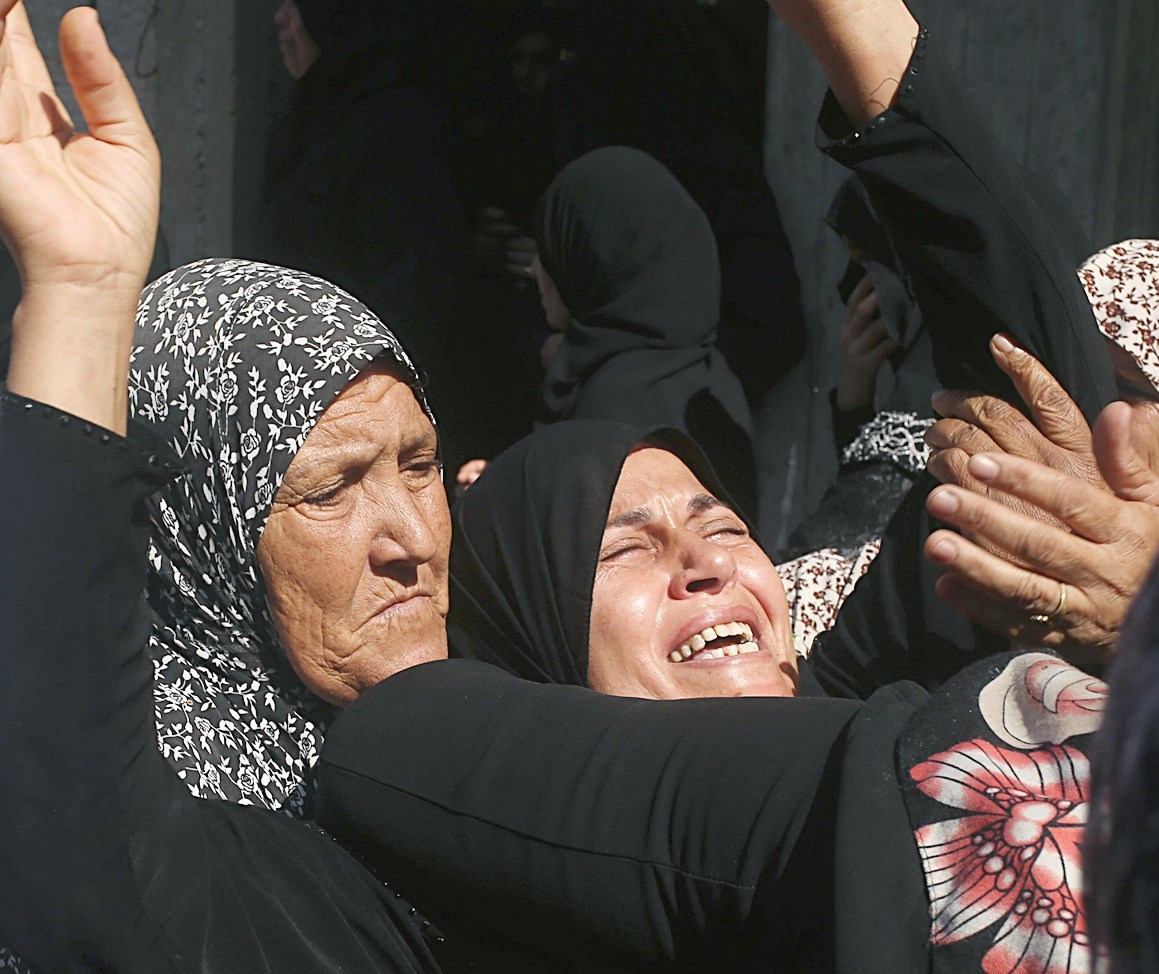 u0634u0642u064au0642u0629 u0641u0644u0633u0637u064au0646u064a u0642u062au0644 u0628u0631u0635u0627u0635 u062cu0646u0648u062f u0625u0633u0631u0627u0626u064au0644u064au064au0646 u062au0628u0643u064au0647 u0641u064a u0642u0637u0627u0639 u063au0632u0629   ( u0627 u0641 u0628)