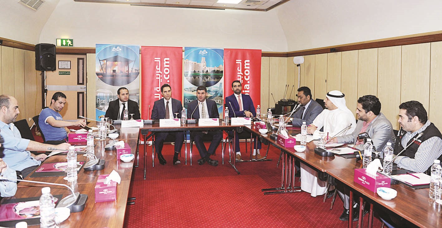 u0645u0637u0631 u0648u0631u064au062fu0627u0646 u062eu0644u0627u0644 u0627u0644u0645u0624u062au0645u0631 u0627u0644u0635u062du0627u0641u064a   (u062au0635u0648u064au0631 u0632u0643u0631u064au0627 u0639u0637u064au0629)