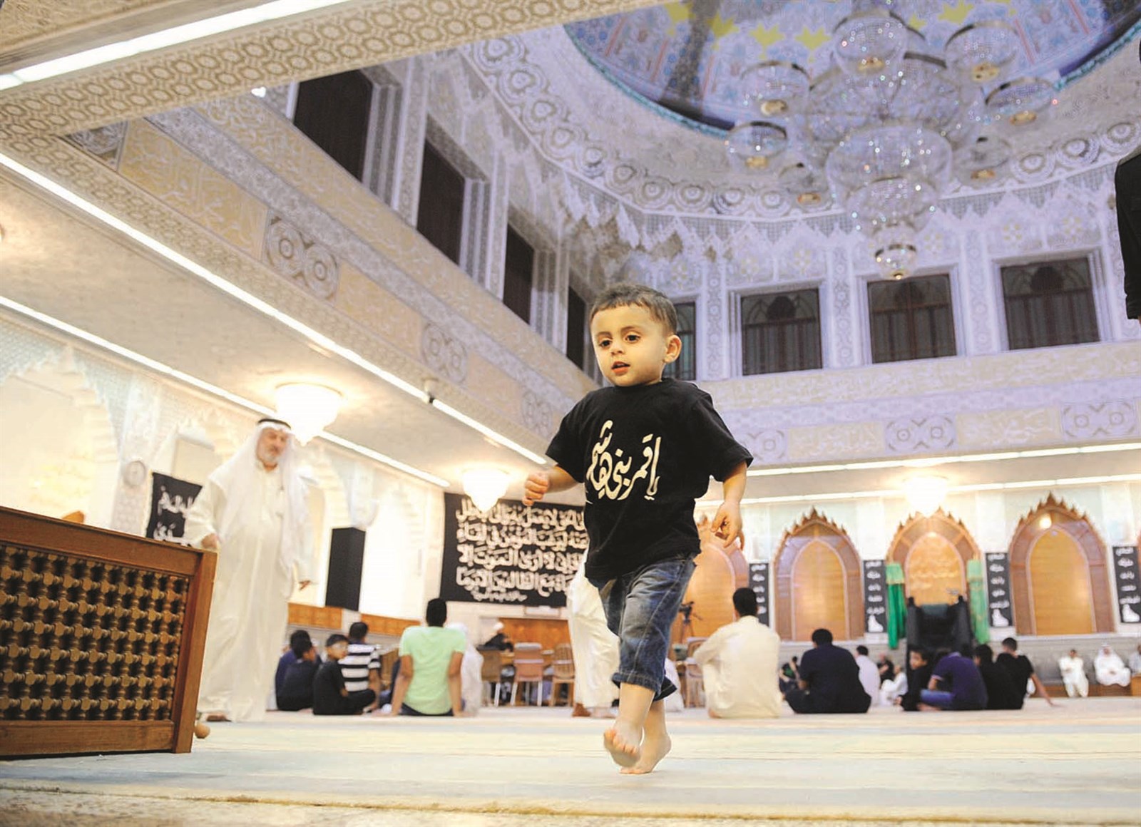 u0637u0641u0644 u0641u064a u0627u0644u062du0633u064au0646u064au0629 u0627u0644u062cu0639u0641u0631u064au0629b (u062au0635u0648u064au0631 u0646u0627u064au0641 u0627u0644u0639u0642u0644u0629)