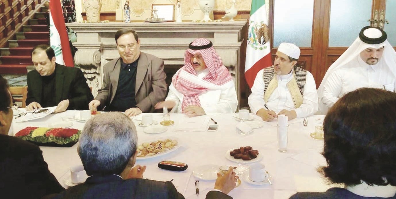 u0627u0644u0633u0641u064au0631 u062du064au0627u062a u0645u062au0631u0626u0633u0627u064b u0627u062cu062au0645u0627u0639 u0627u0644u0633u0641u0631u0627u0621