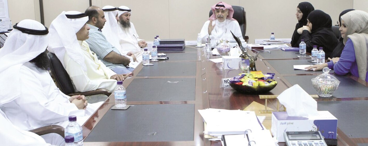 u0627u0644u0639u0648u0646 u0645u062cu062au0645u0639u0627 u0645u0639 u0627u0644u0645u0643u0631u0645u064au0646 u0645u0646 u0645u0648u0638u0641u064a u0645u062du0637u0627u062a u0627u0644u0642u0648u0649 u0627u0644u0643u0647u0631u0628u0627u0626u064au0629