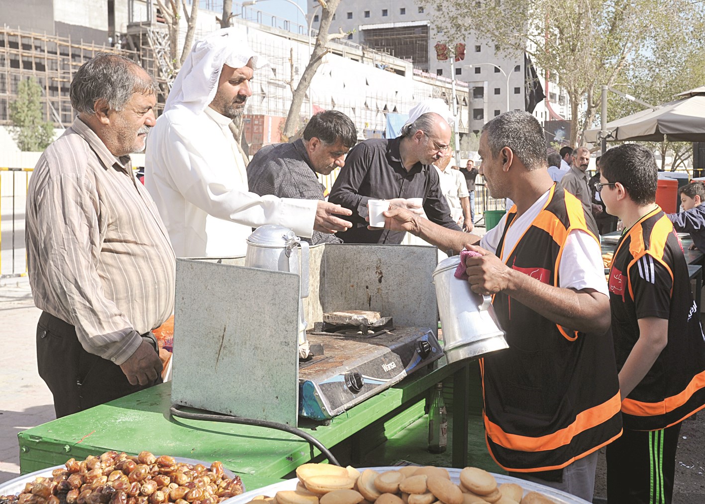 ... وتوزيع على المشاركين