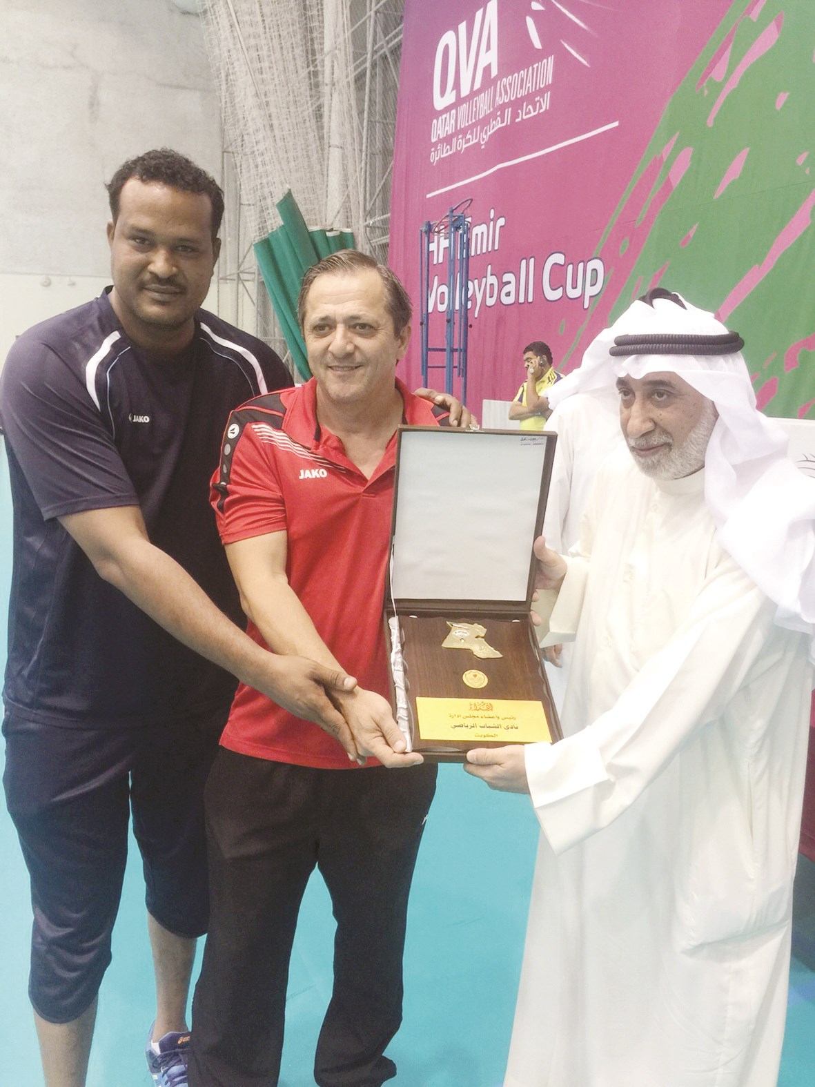 u0627u0644u0641u064au0644u0643u0627u0648u064a u064au0642u062fu0645 u062fu0631u0639u0627u064b u0644u0643u0644u0648u0641u064au0646