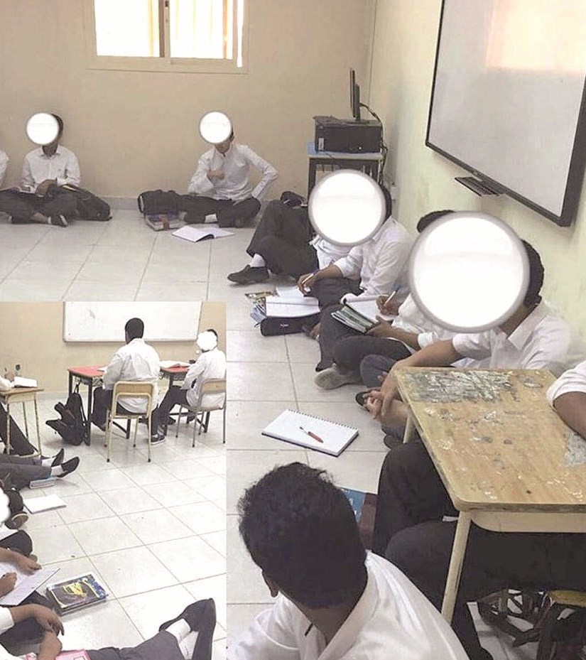 صورة الطلبة يفترشون الأرض التي انتشرت على مواقع التواصل