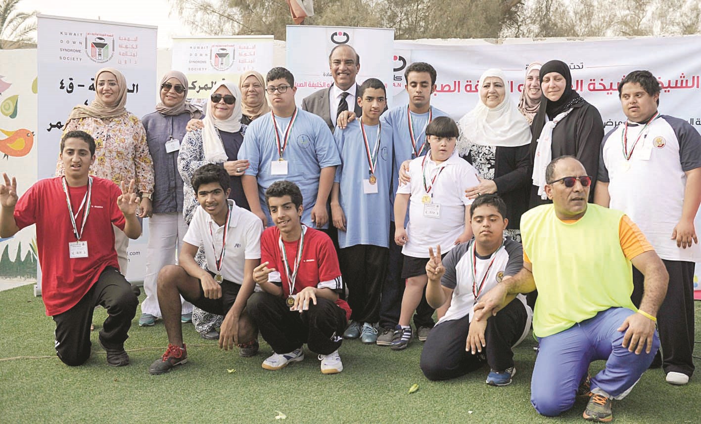 u0645u0633u0624u0648u0644u0648 u00abu0643u0627u0646u00bb u0645u0639 u0623u0639u0636u0627u0621 u062cu0645u0639u064au0629 u0645u062au0644u0627u0632u0645u0629 u0627u0644u062fu0627u0648u0646 u0648u0628u0639u0636 u0627u0644u0645u0631u0636u0649