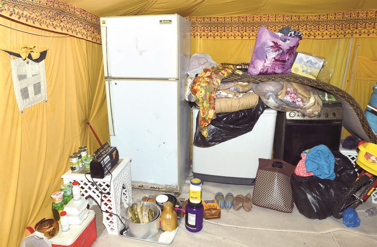 ... وما تحويه من أجهزة وأثات (تصوير موسى عياش)