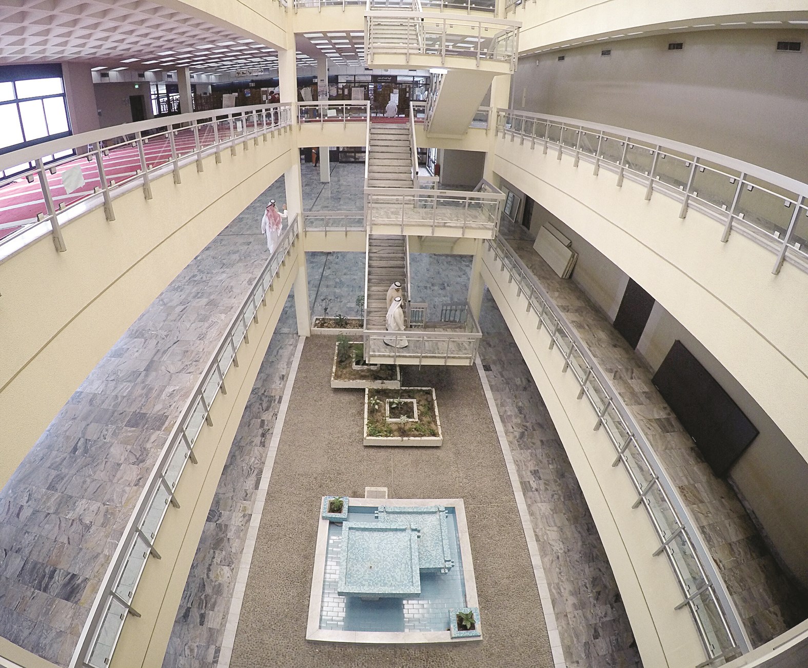 u062du0631u0643u0629 u062au0643u0627u062f u062au0643u0648u0646 u0645u0639u062fu0648u0645u0629 u0641u064a u0645u062cu0645u0639 u0627u0644u0648u0632u0627u0631u0627u062a