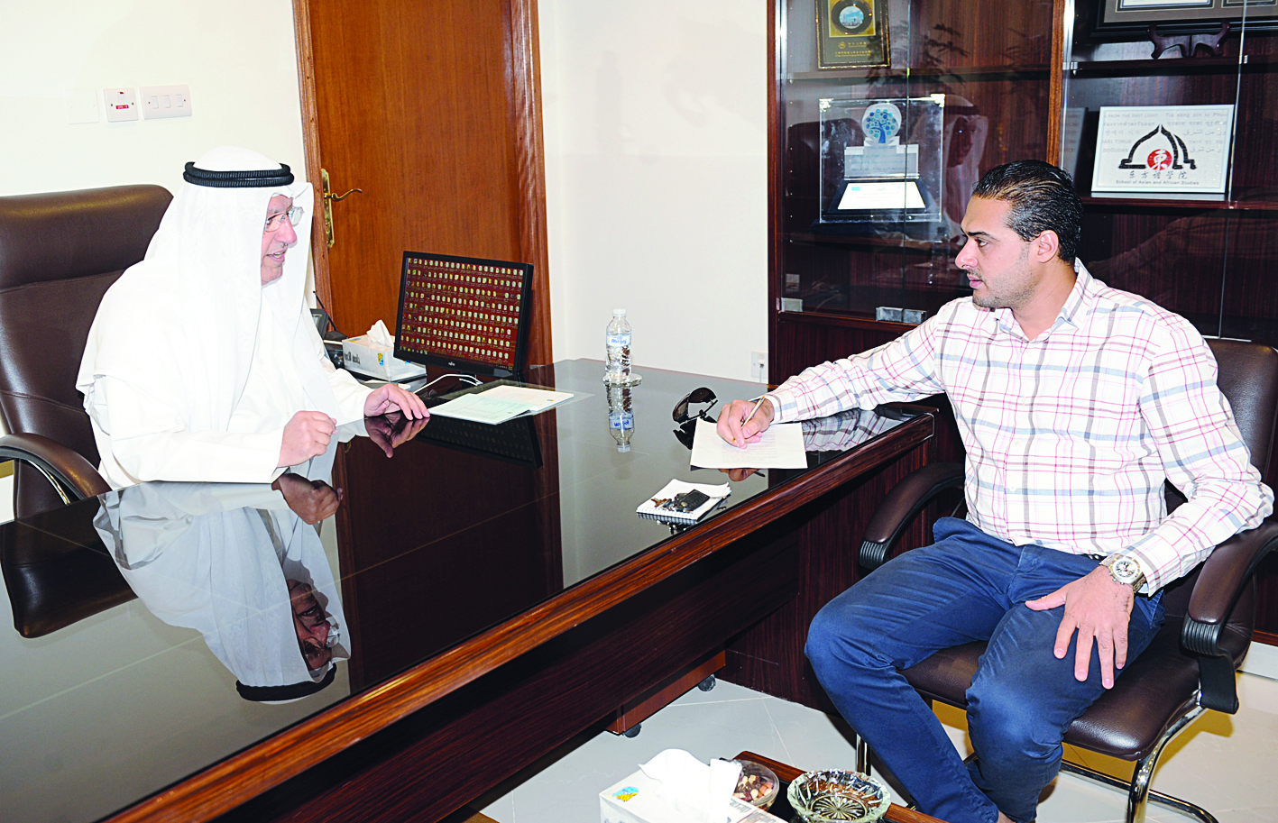 ذياب متحدثاً للزميل إبراهيم موسى